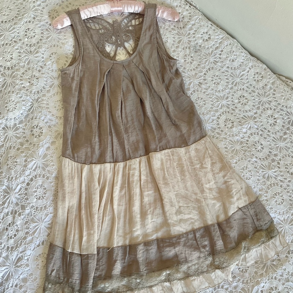 Ya Los Angeles Brown Tiered Ruffled baby doll butterfly back Sundress Scoop Neck